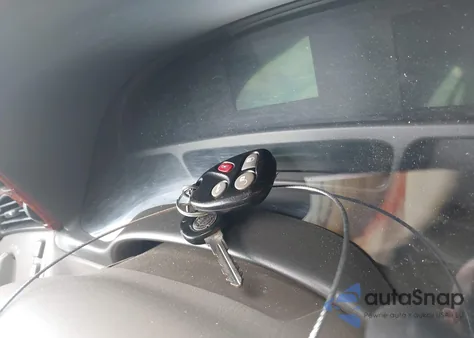 2004 Cadillac Deville Standard z USA, uszkodzony, nr VIN 1G6KD54Y64U159925